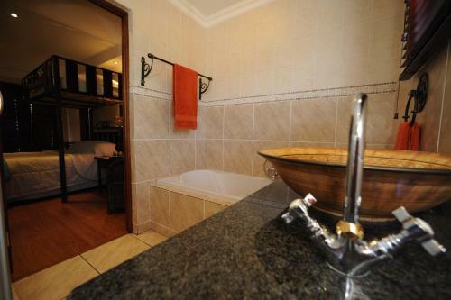 Hostal Rise And Shine Lodge