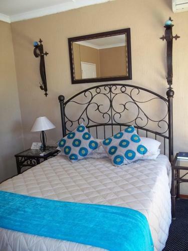 Hostal Rise And Shine Lodge