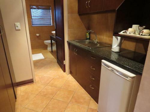 Hostal Camelia Guest House