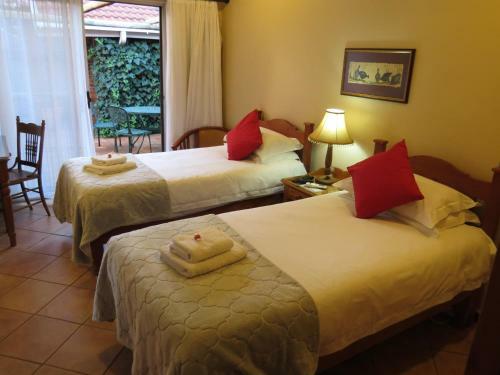 Hostal Camelia Guest House