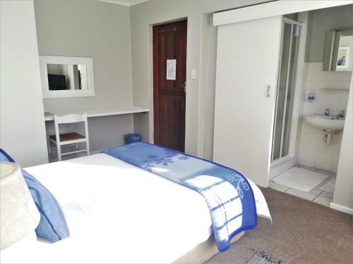 Hostal Dolphin Inn Guesthouse - Blouberg