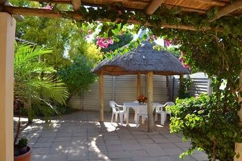 Hostal Dove's Nest Guest House