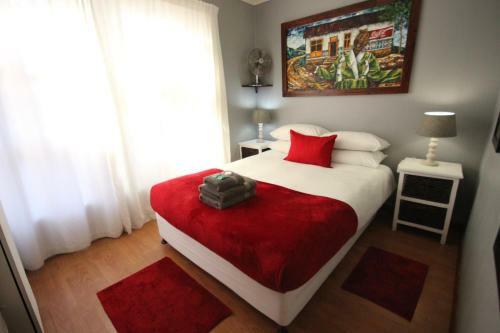Saltycrax Backpackers And Surf Hostel