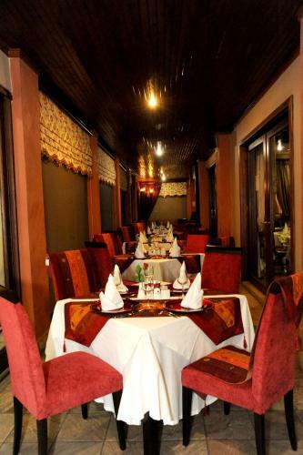 Anta Boga Hotel