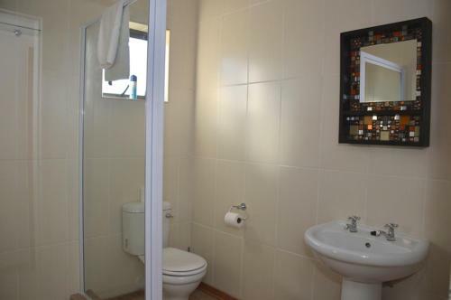 Hostal Two Bells Guest House