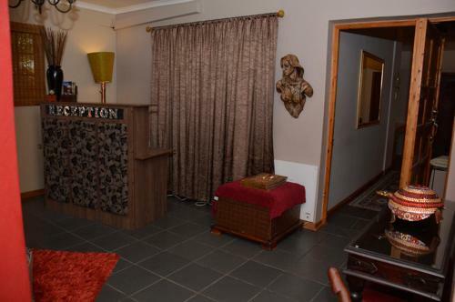 Hostal Two Bells Guest House