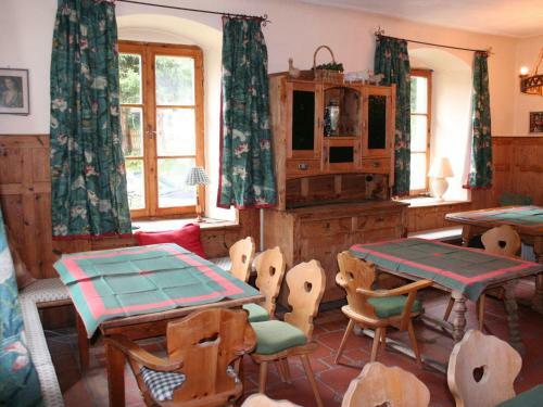 Spacious Apartment In Kitzb�hel With Garden
