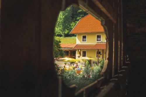 Hostal Berggasthof Karlbauer