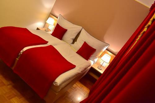Hotel J�gerhof W�rthersee
