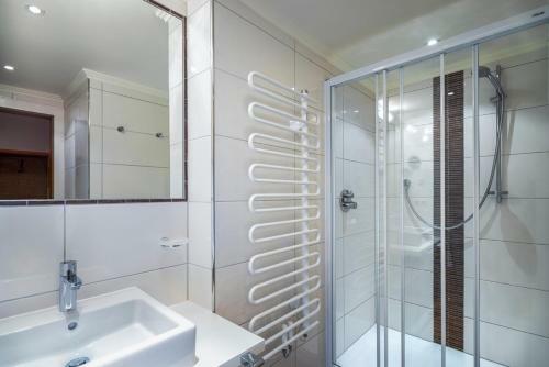 Saint Anton Chalet Sleeps 12