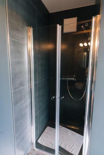 Wave Penthouses