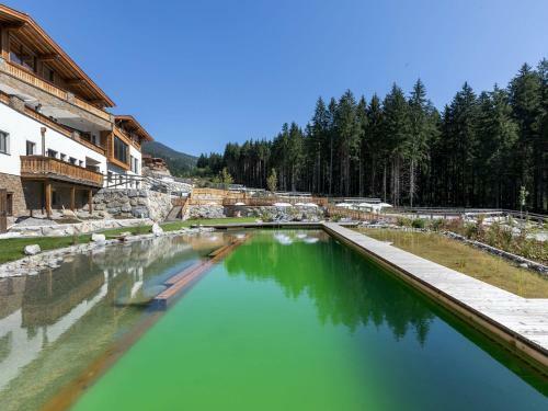 Charming Chalet With 4 Bathrooms, Near A Baby Lift