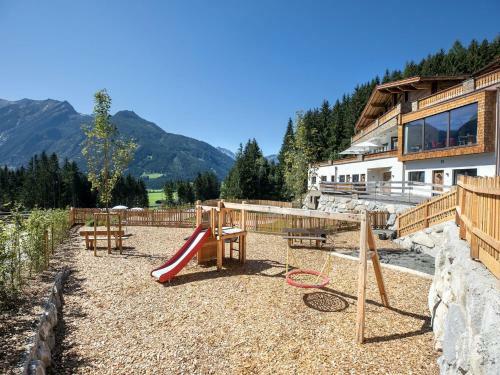 Charming Chalet With 3 Bathrooms, Near A Baby Lift