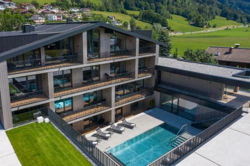 Emma Deluxe Aparthotel