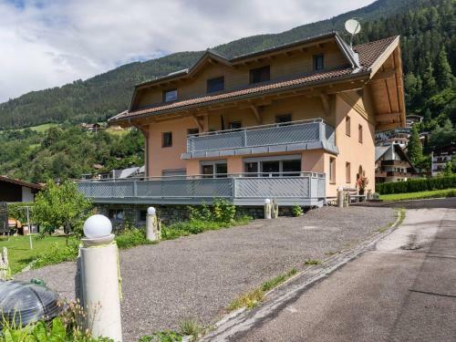 Mountain-view Apartment In �tz With Terrace