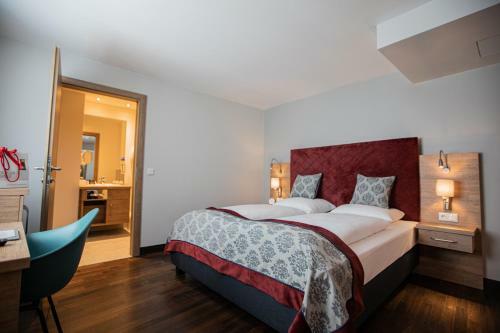 Hotel Elefant Family Business