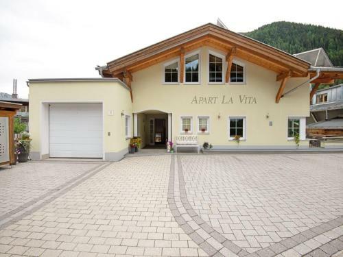 Restful Apartment In Sankt Anton Am Arlberg With Sauna