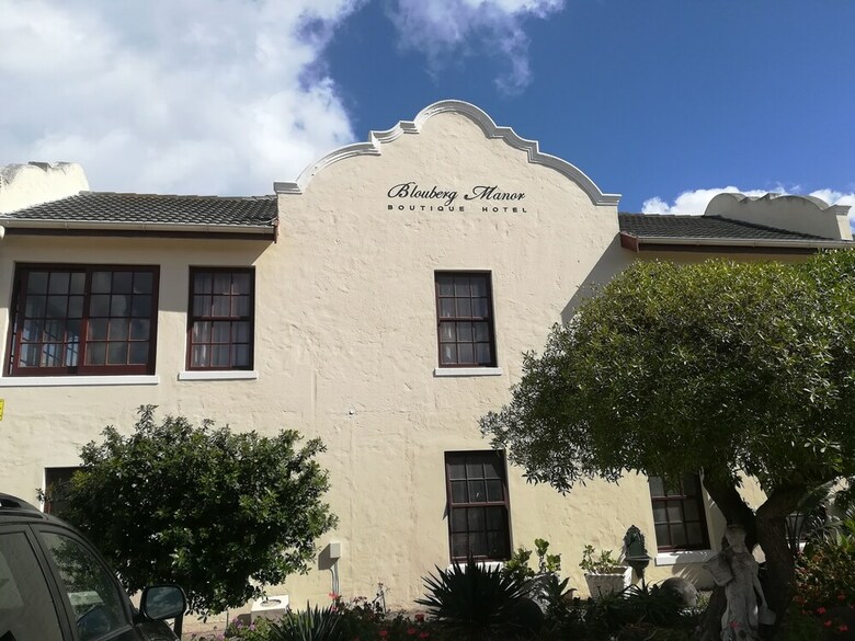 Hostal Blouberg Manor