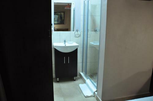 Hostal Woodpecker's Inn