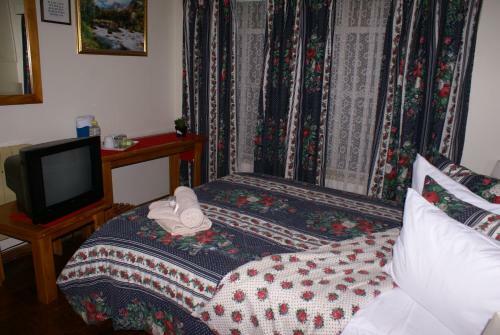 Airport Inn Bed And Breakfast