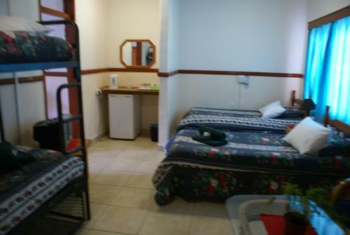 Airport Inn Bed And Breakfast