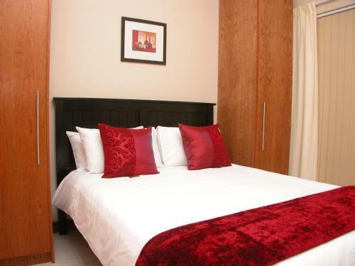 Apartamentos Keret Accommodation