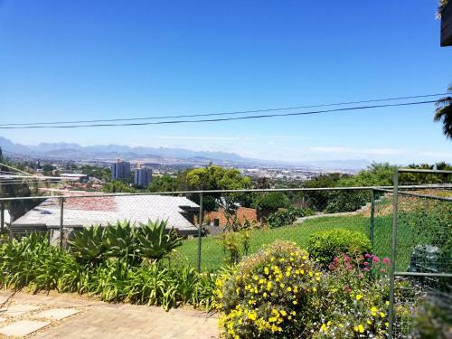Hostal Hill Top Guesthouse