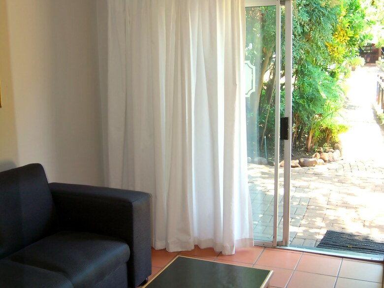 Safari Lodge Hotel & Convention Centre