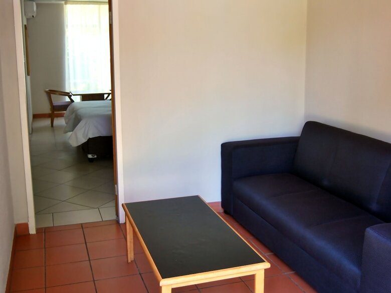 Safari Lodge Hotel & Convention Centre