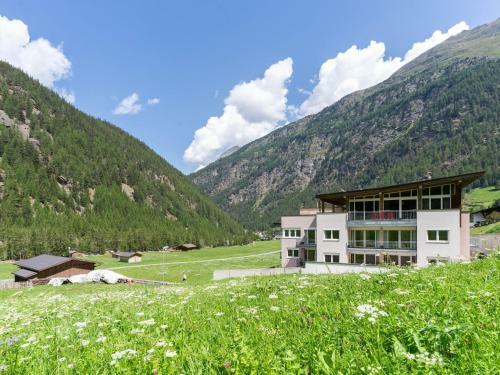 Mountain-view Apartment In Zwieselstein With Balcony