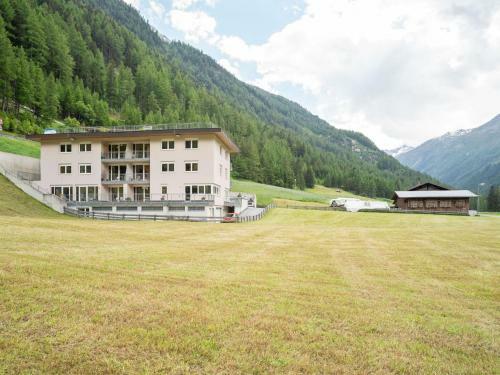 Mountain-view Apartment In Zwieselstein With Balcony
