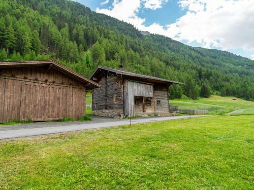 Valley-view Apartment In Zwieselstein With Ski-storage