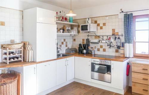 Nice Home In Strem-sumentendorf W/ Wifi And 2 Bedrooms
