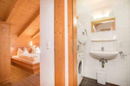 Chalet Sch�neben Bauernhaus Oostzijde