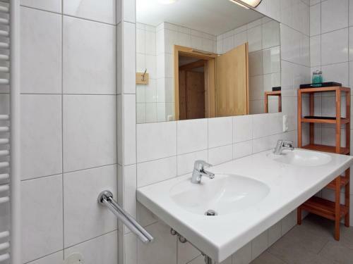 Serene Chalet In K�nigsleiten With Sauna