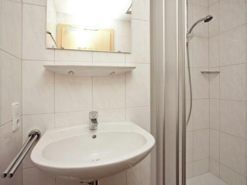 Cozy Masionette With Sauna, Near K�nigsleiten