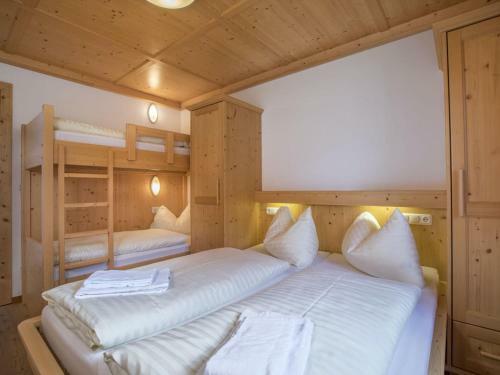 Big, Cozy Chalet With Sauna, Close To K�nigsleiten