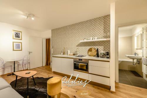 Eddie?s Design Apartments