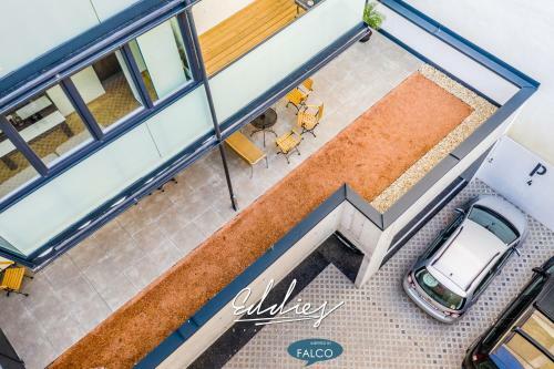 Eddie?s Design Apartments