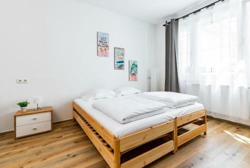 West Apartments - Contactless Check-in