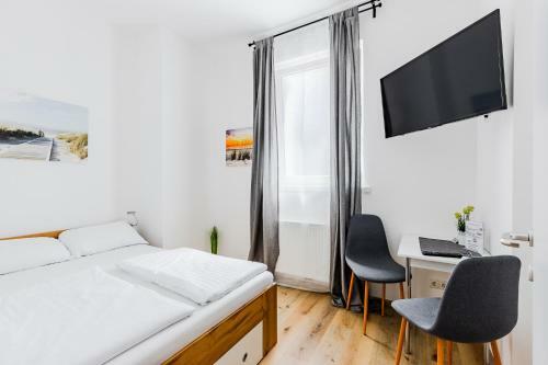 West Apartments - Contactless Check-in