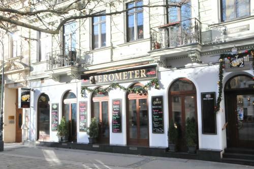 Charming Center City Apartment Vienna