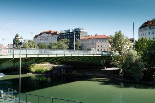 Vienna Westside Apartments - Contactless Check-in