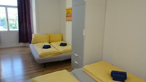 Luna Apartments