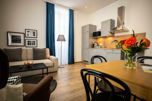 Jimmy's Apartments 3