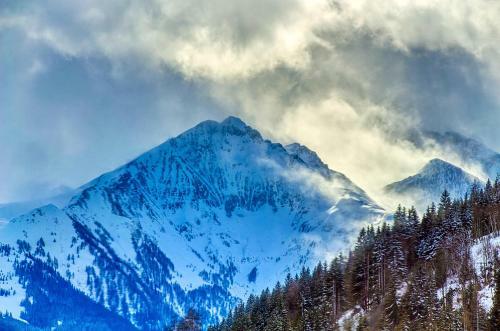 Eagles Nest By Alpen Apartments