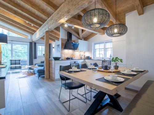Spacious Chalet With Sauna In Krimml, 400 M From The Ski-bus Stop