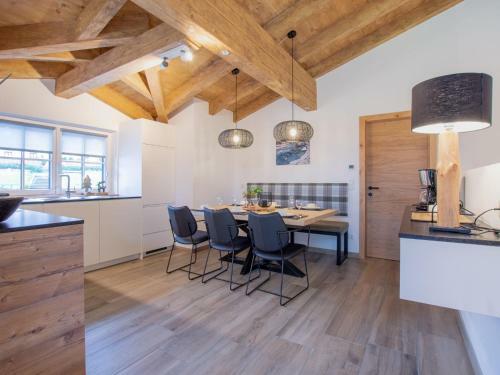 Spacious Chalet With Sauna In Krimml, 400 M From The Ski-bus Stop