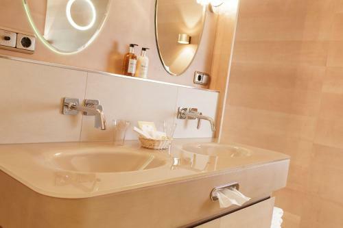 Juffing Hotel & Spa