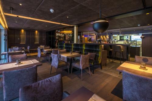 Apartamento Vier Studios & Restaurant